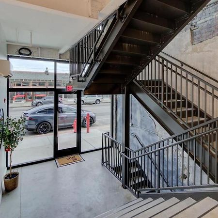 Historic Apartment In Prime Location Memphis Exterior photo